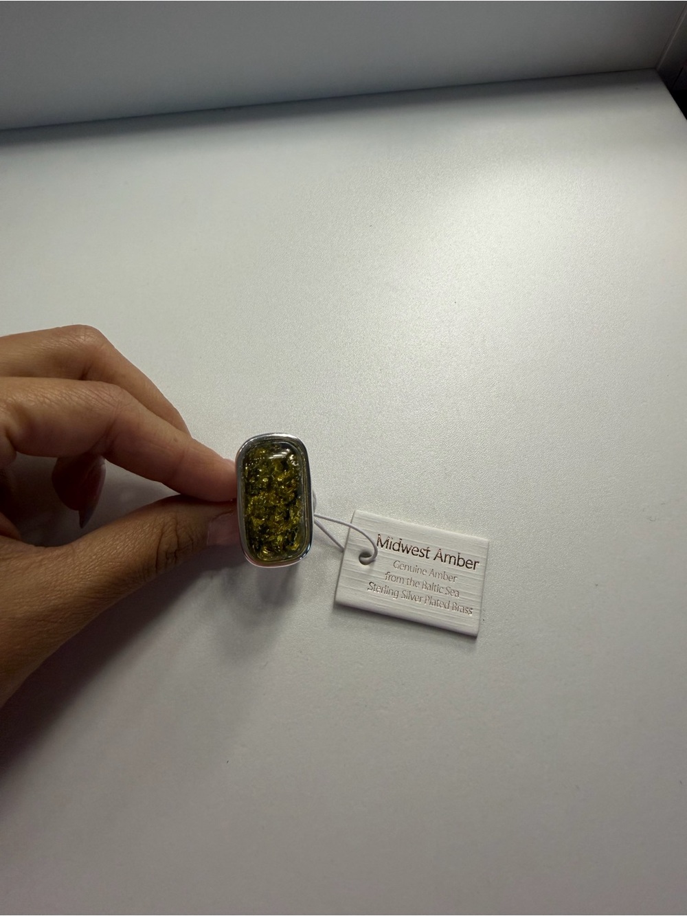 Polaroid Sterling Silver Green Amber Oval Statement Ring - Picture 6 of 7